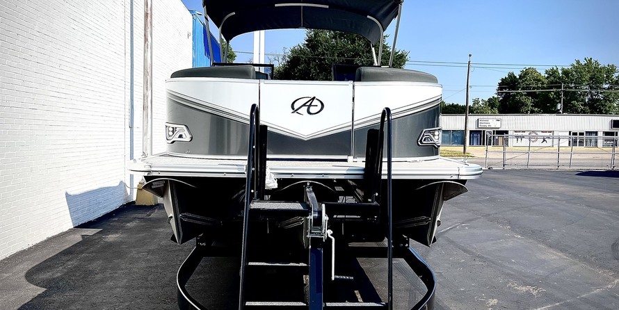 Avalon 2485 LSZ Versatile Rear Bench Sport Toon Windshield