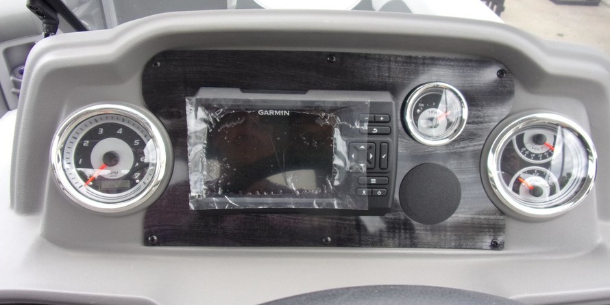 Avalon 2485 LSZ Versatile Rear Bench Sport Toon Windshield