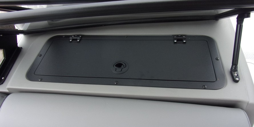 Avalon 2485 LSZ Versatile Rear Bench Sport Toon Windshield
