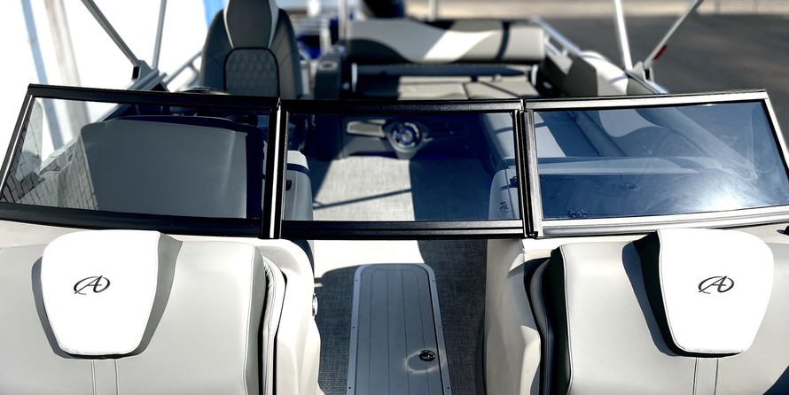 Avalon 2485 LSZ Versatile Rear Bench Sport Toon Windshield
