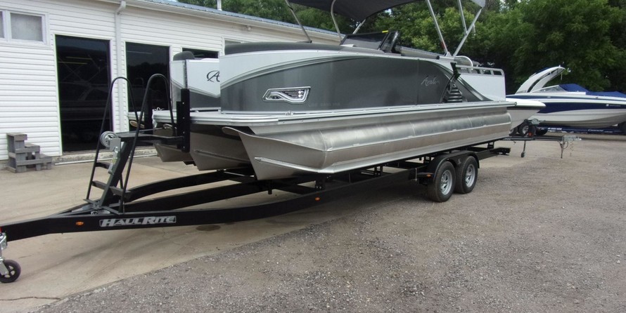 Avalon 2485 LSZ Versatile Rear Bench Sport Toon Windshield