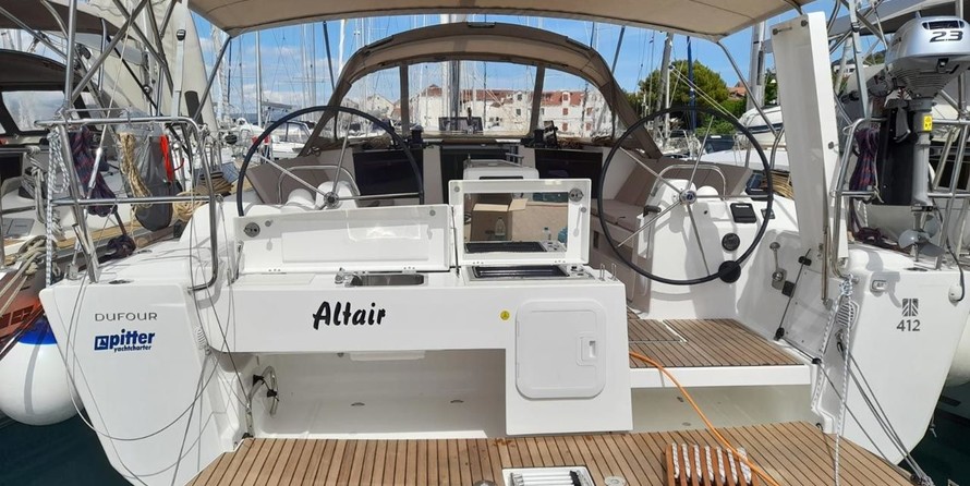 Dufour 412
