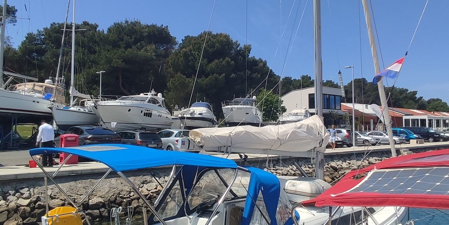 Beneteau Oceanis 30.1