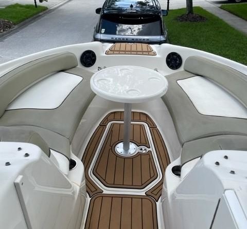 Sea Ray 240 Sundeck