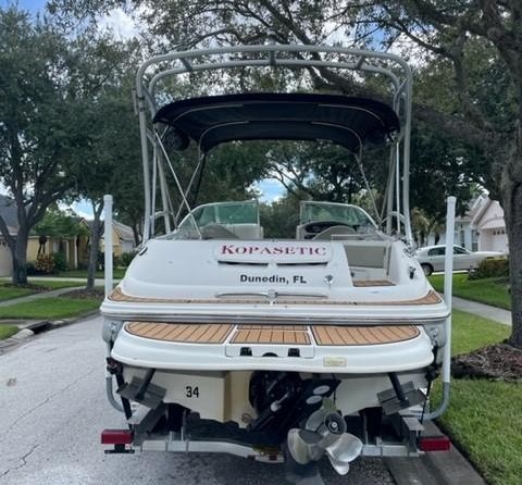 Sea Ray 240 Sundeck
