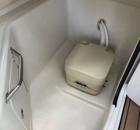 Sea Ray 240 Sundeck