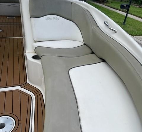 Sea Ray 240 Sundeck