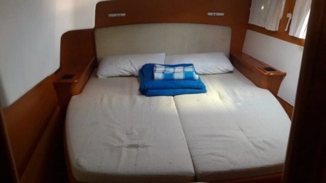 Lagoon 440
