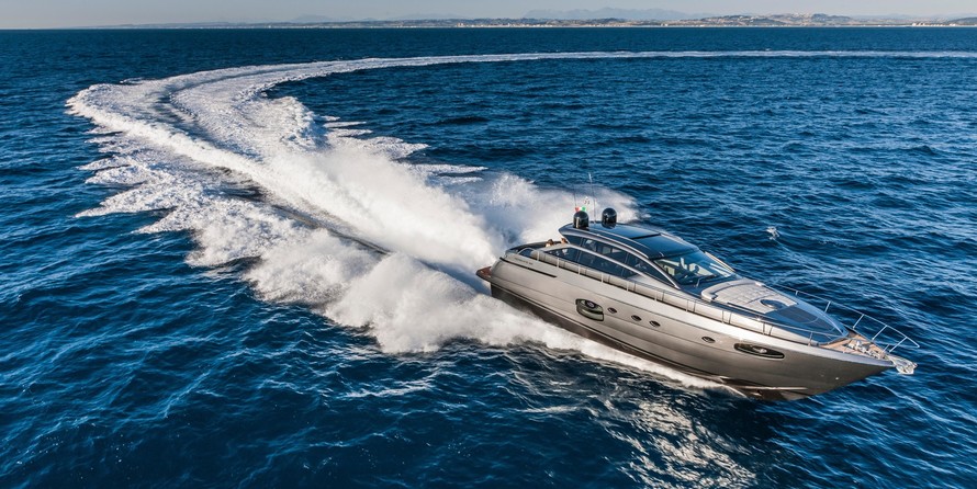 Pershing 62