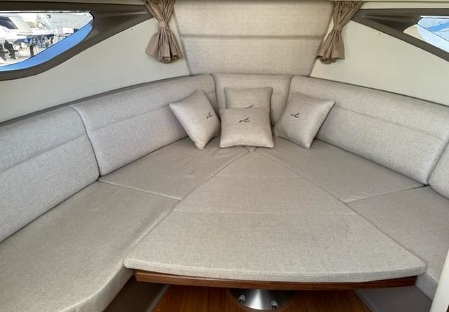 Sea Ray 320 Sundancer