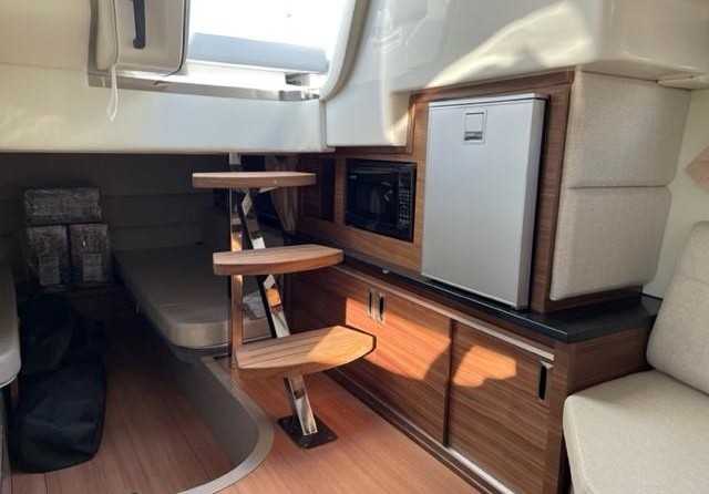 Sea Ray 320 Sundancer