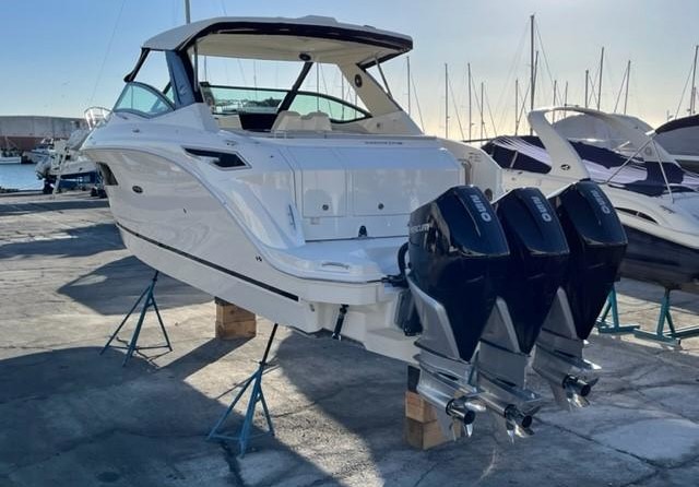 Sea Ray 320 Sundancer