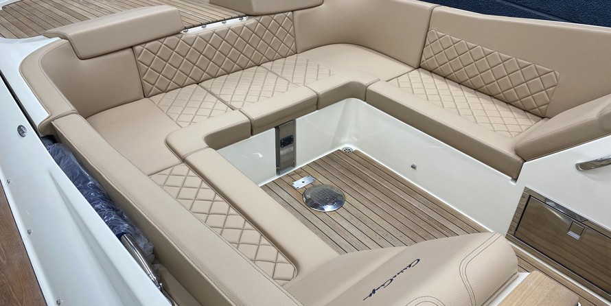 Chris-Craft Corsair 34