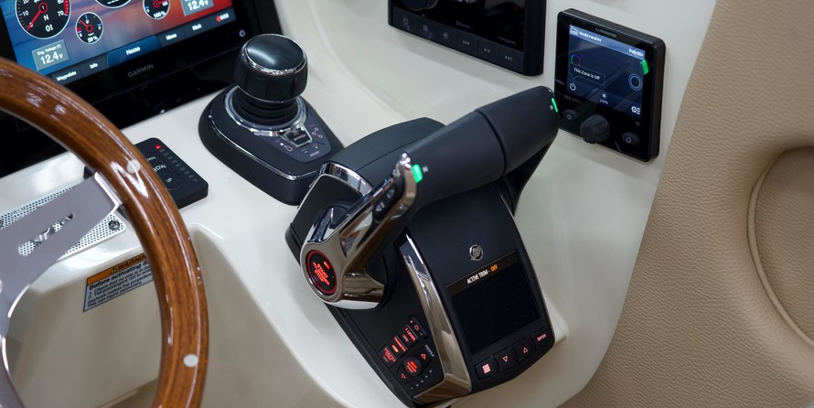 Chris-Craft Corsair 34