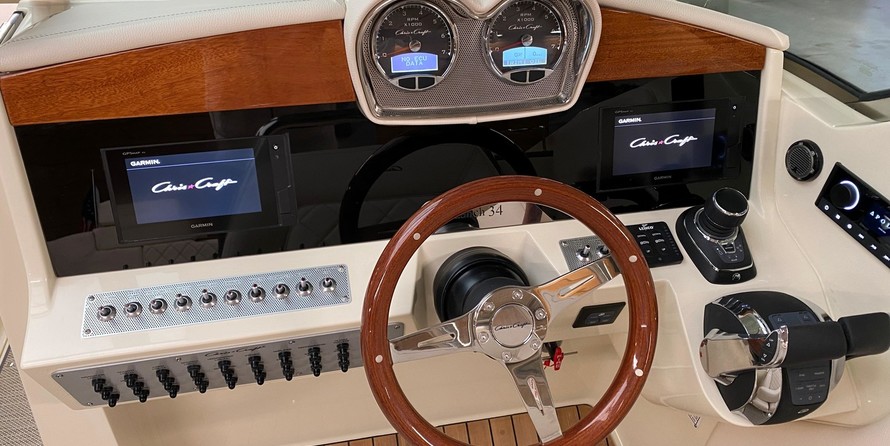 Chris-Craft Corsair 34