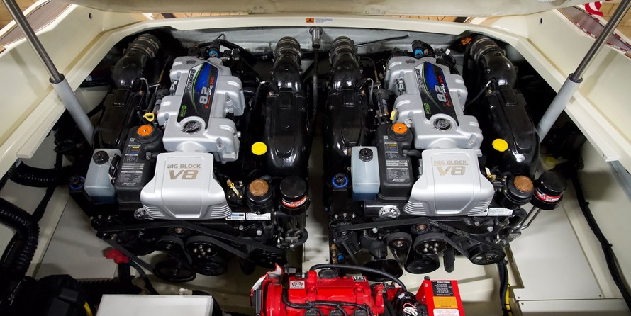 Chris-Craft Corsair 34