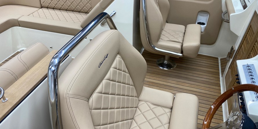 Chris-Craft Corsair 34