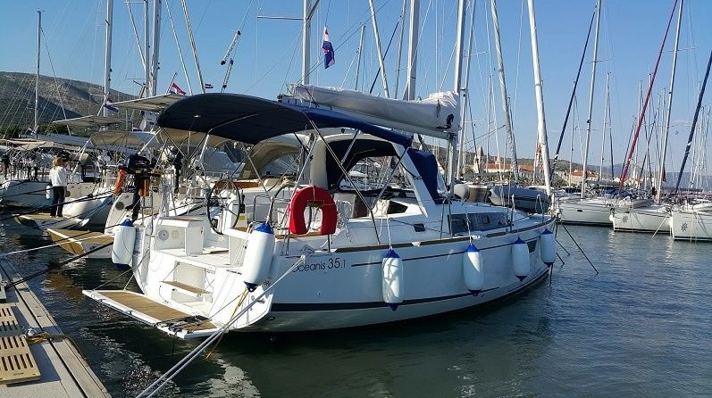Beneteau Oceanis 35.1