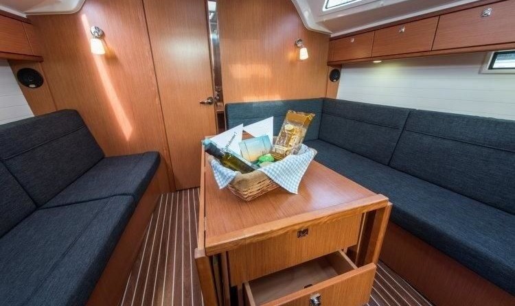 Bavaria 37 Cruiser