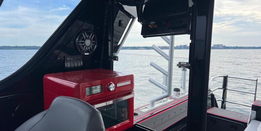 Angler Pro Boats tarpon king 17