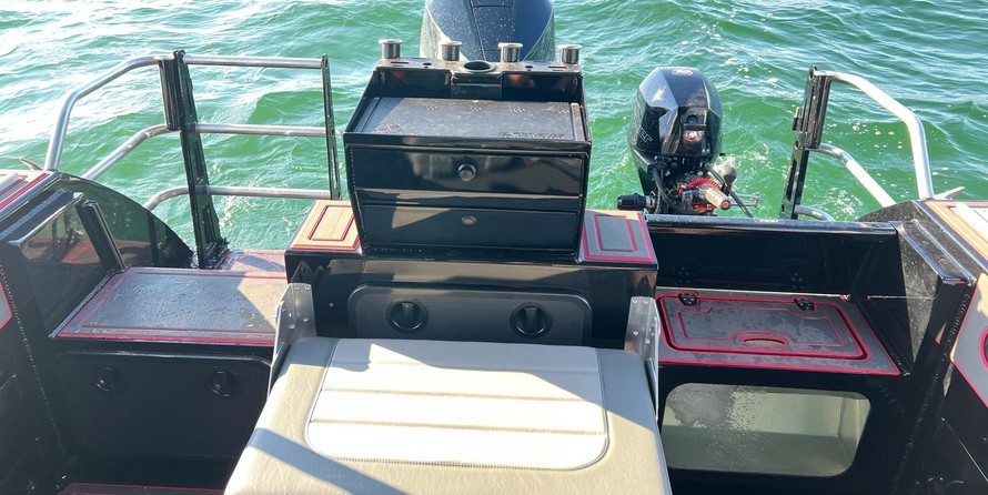 Angler Pro Boats tarpon king 17