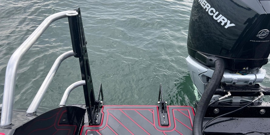 Angler Pro Boats tarpon king 17