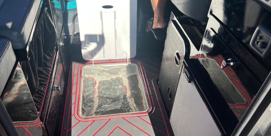 Angler Pro Boats tarpon king 17