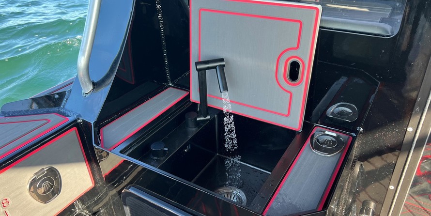 Angler Pro Boats tarpon king 17