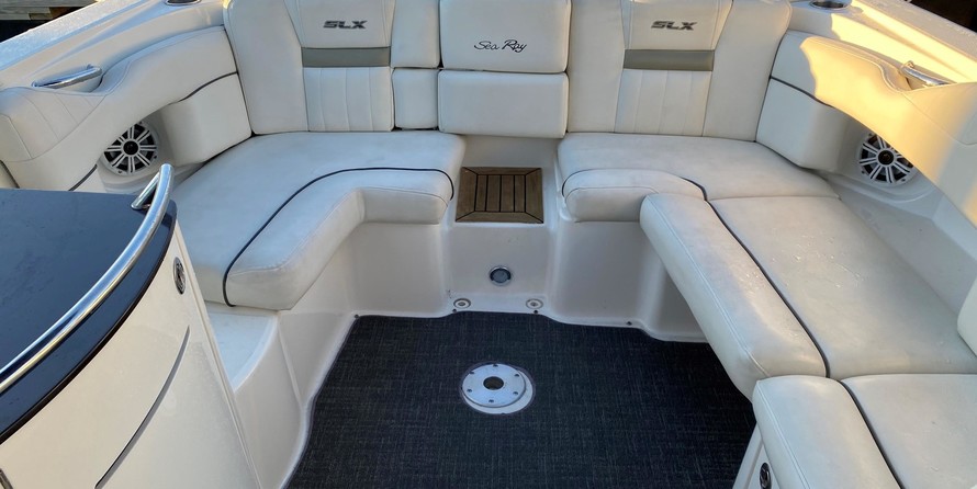 Sea Ray 270 SLX