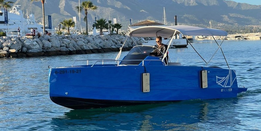 Nuva Yachts M6