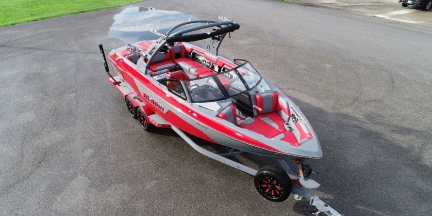 Malibu Wakesetter 25 LSV