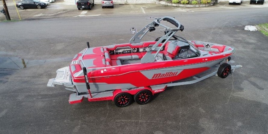 Malibu Wakesetter 25 LSV
