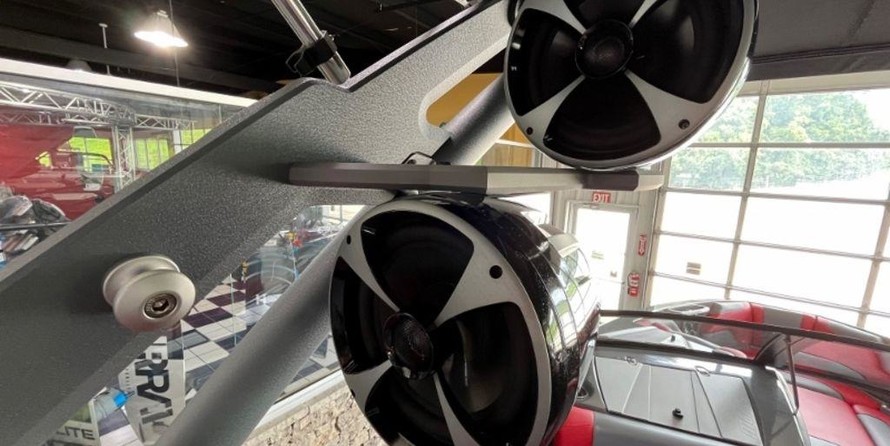 Malibu Wakesetter 25 LSV