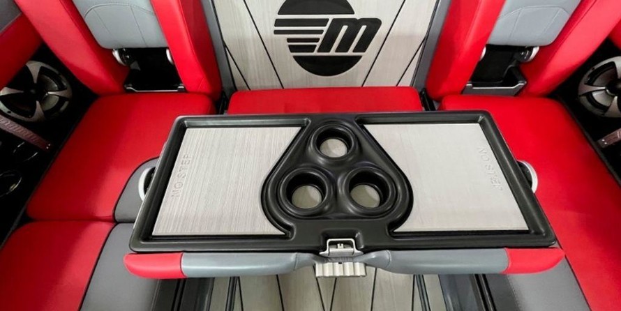 Malibu Wakesetter 25 LSV