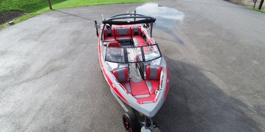 Malibu Wakesetter 25 LSV