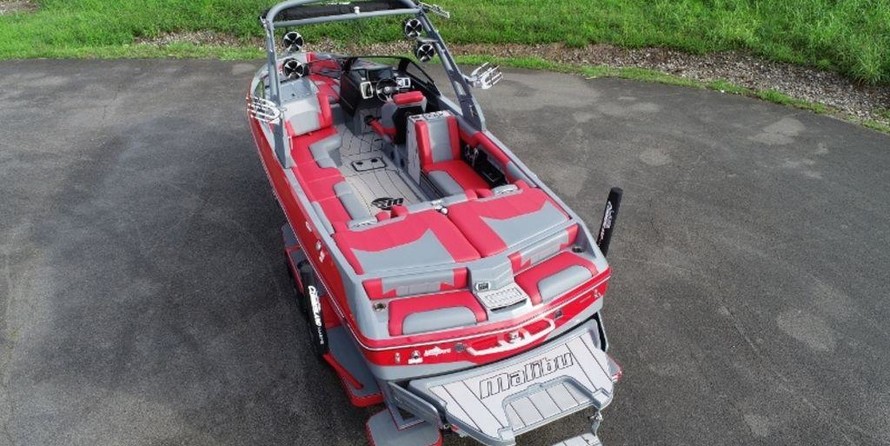 Malibu Wakesetter 25 LSV