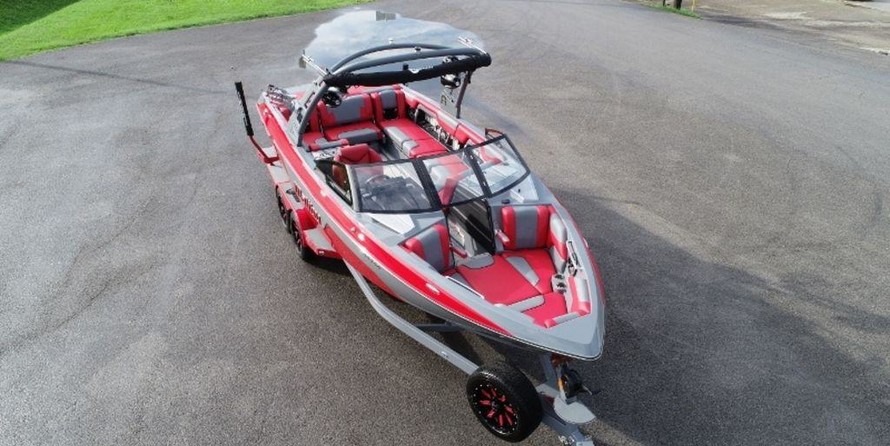 Malibu Wakesetter 25 LSV