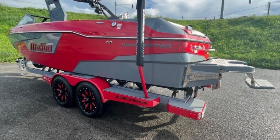 Malibu Wakesetter 25 LSV