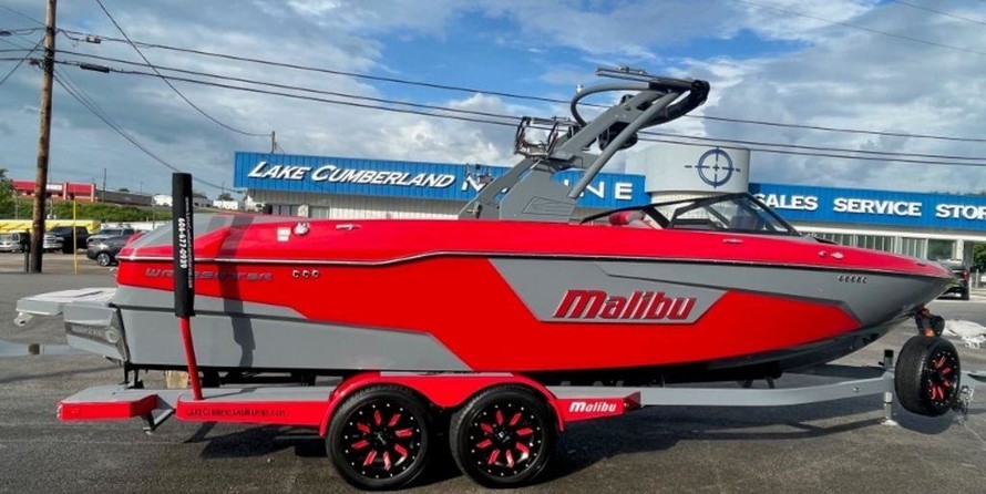 Malibu Wakesetter 25 LSV