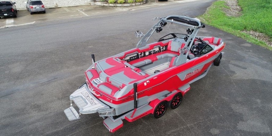 Malibu Wakesetter 25 LSV