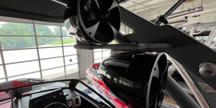 Malibu Wakesetter 25 LSV