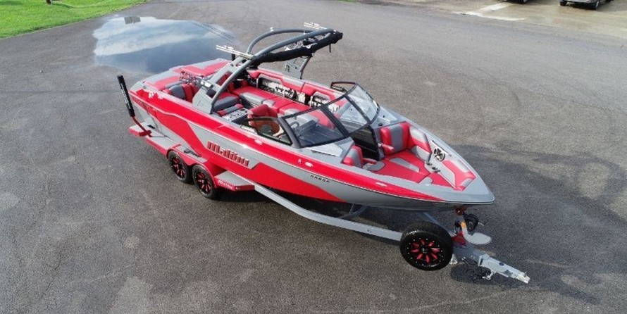 Malibu Wakesetter 25 LSV