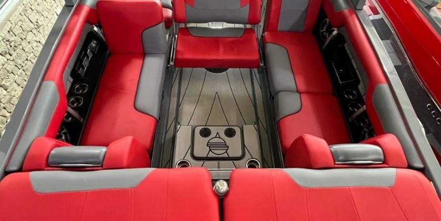 Malibu Wakesetter 25 LSV