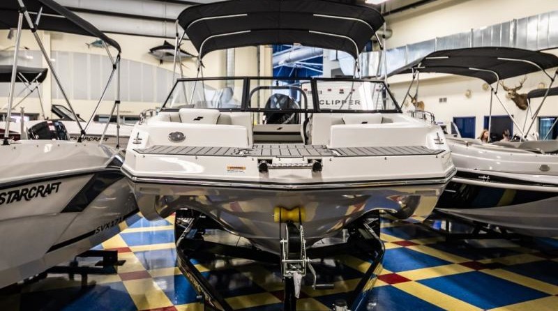 Starcraft Marine Crossover 210 OB SCX EXT