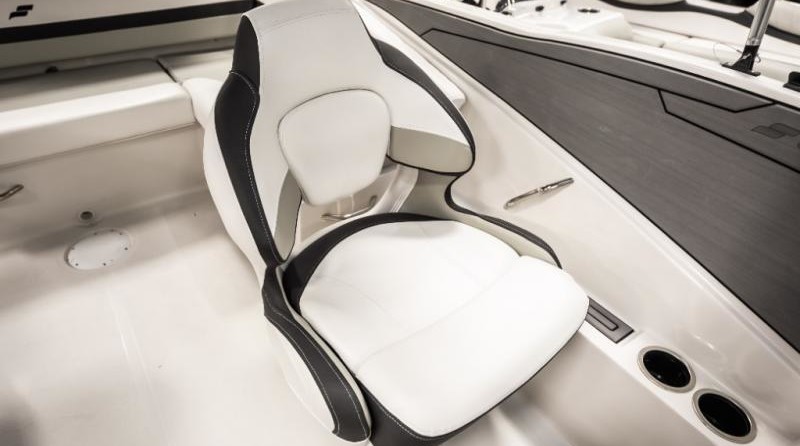 Starcraft Marine Crossover 210 OB SCX EXT