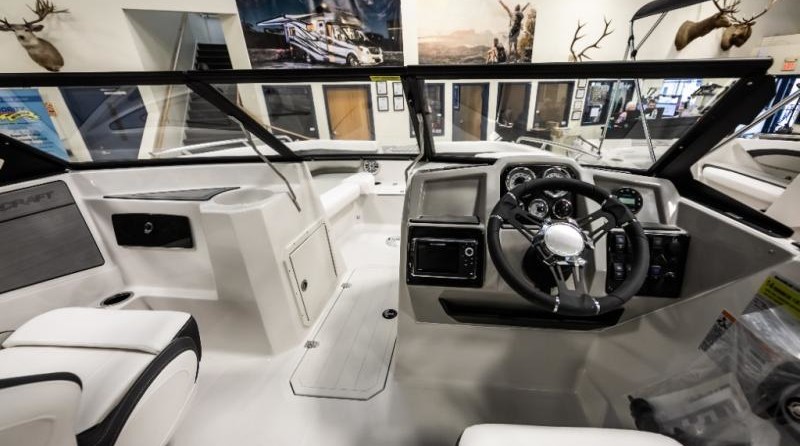 Starcraft Marine Crossover 210 OB SCX EXT