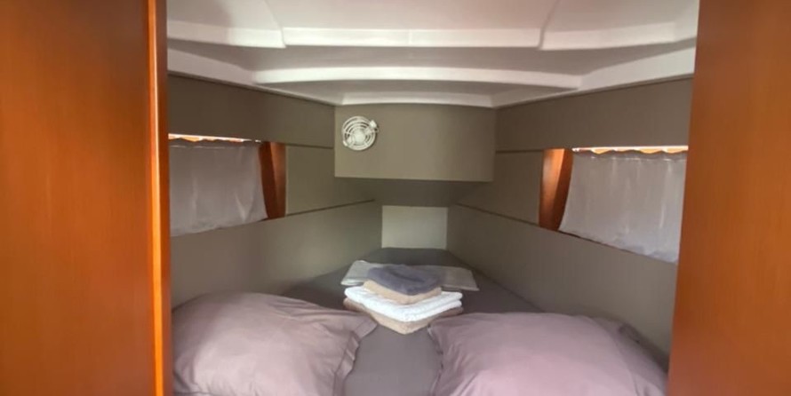 Beneteau Oceanis 35.1
