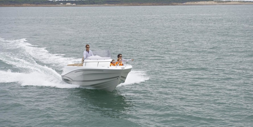 Jeanneau Cap Camarat 6.5 CC