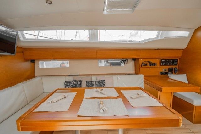 Jeanneau 54