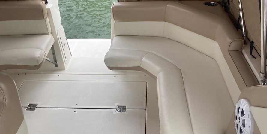 Cruisers yachts 3070 rogue